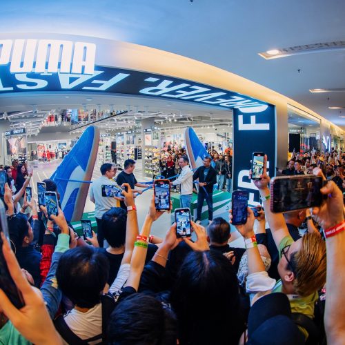 large crowds puma flagship launch